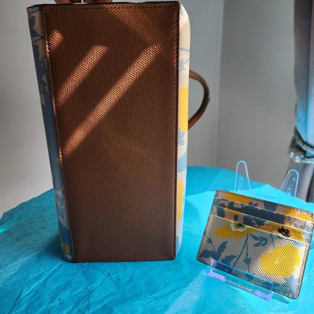 Furla Floral Yellow and Gray Print Leather Tote and card holder 3pc set - Picture 9 of 11